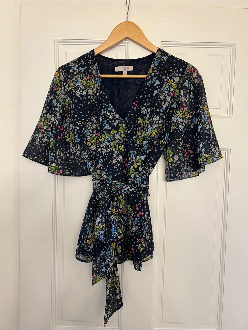 Hobbs London floral wrap blouse, US 8